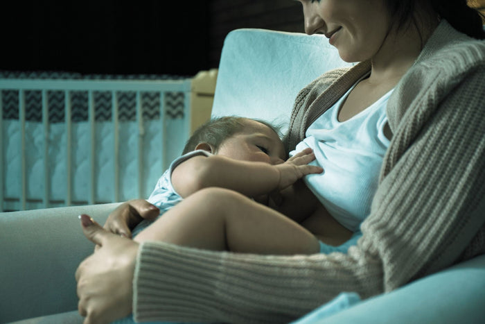 What Is Dream Feeding and When Would You Need to Do It?